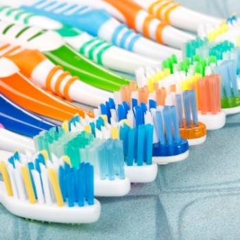 How to choose a toothbrush.jpg