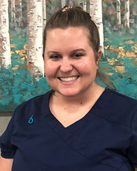 Dental Hygienist Lindsey Hesse