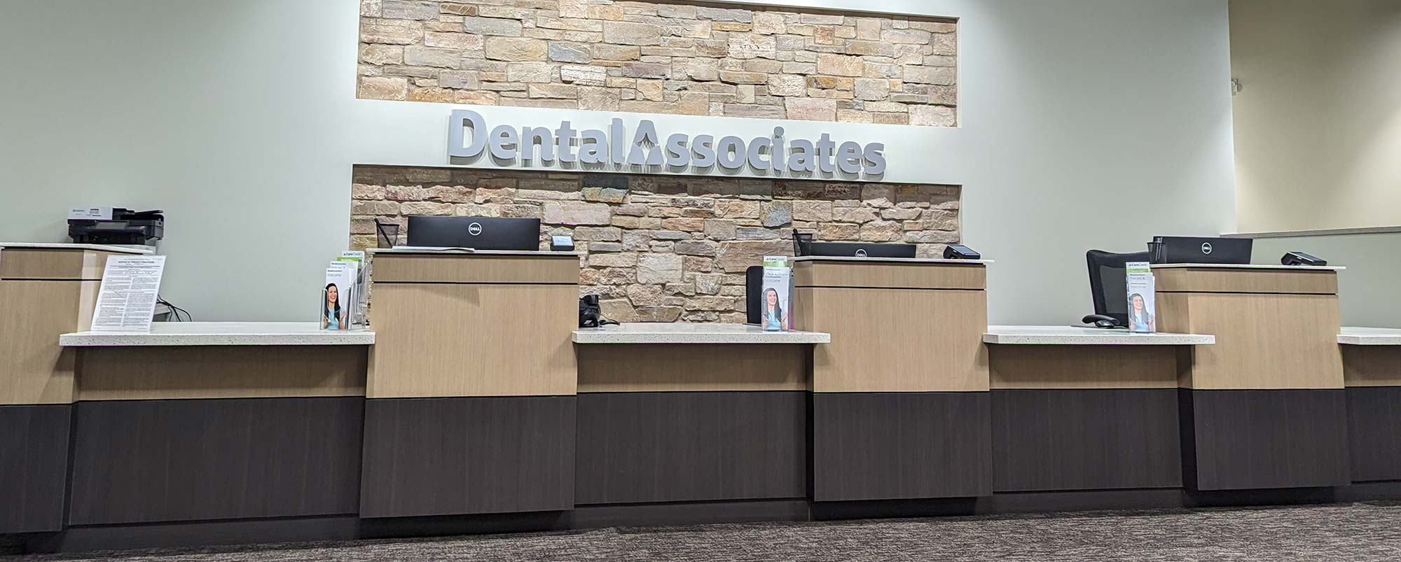 Dental Associates Glendale at Bayshore Mall reception area.