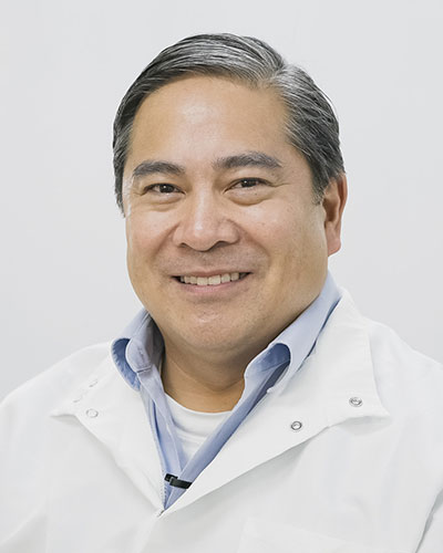 General Dentist Allen Momongan