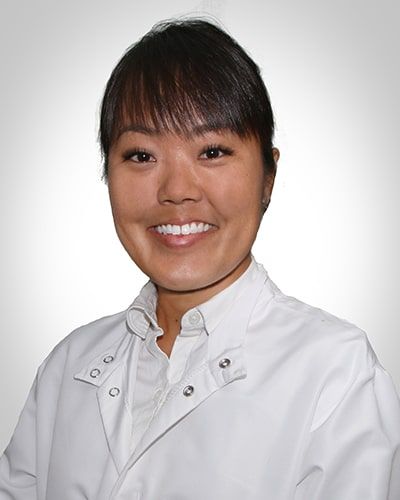 dentist-courtney-miyamoto.jpg