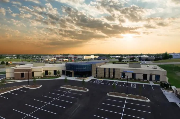 dental-associates-clinic-building-exterior