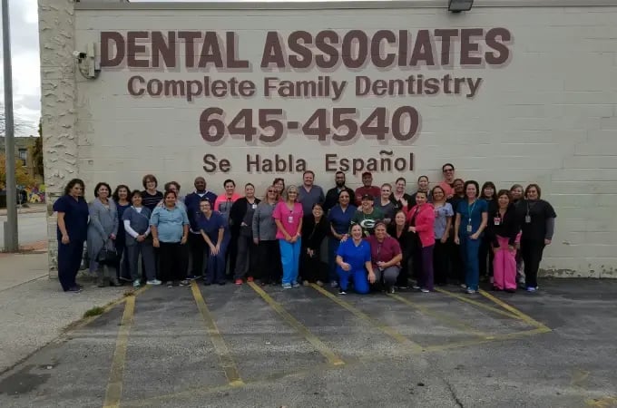 dental-associates-family-dentistry-staff