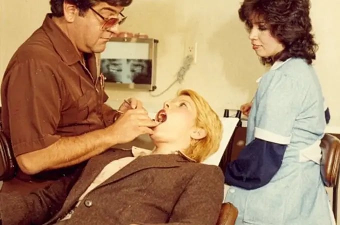 retro-dental-exam-vintage-dentist-assistant
