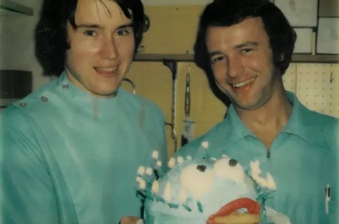 vintage-medical-workers-cookie-monster-cake