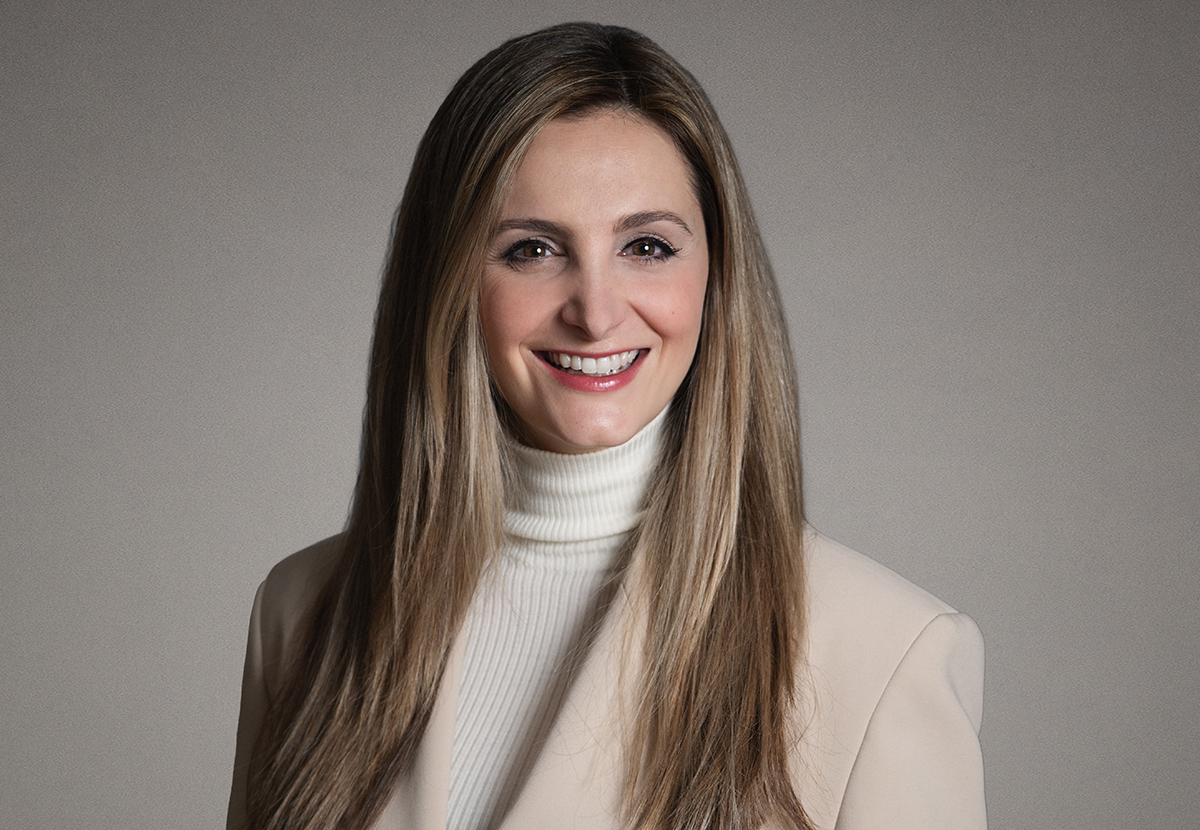 Alexa Manos is Chief Executive Officer at Dental Associates. Drawing on experience in strategy consulting and brand management, she guides the company's strategic direction to advance patient care and technology while honoring its family-oriented roots.